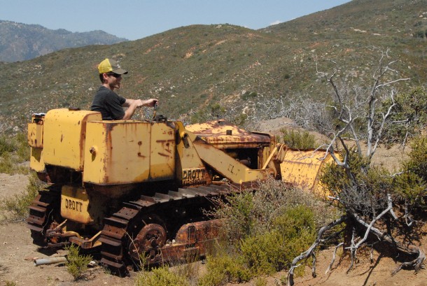 DSC_8265 - 2011-08-23 Jason On Earth Mover photo image