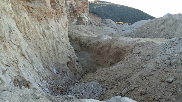 Pegmatite Exposure 2 9-24-14 13700 Pegmatite Exposure photo image